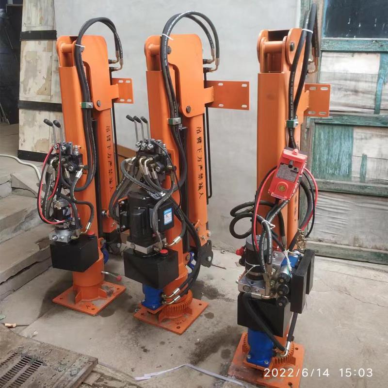 秦皇岛市重汽蓝牌随车吊 3.2吨 国六动力强 液压驱动 农用自卸起重机